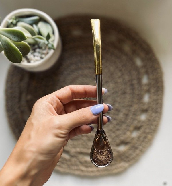 Producto - Bombilla pico de loro acero inoxidable pico dorado