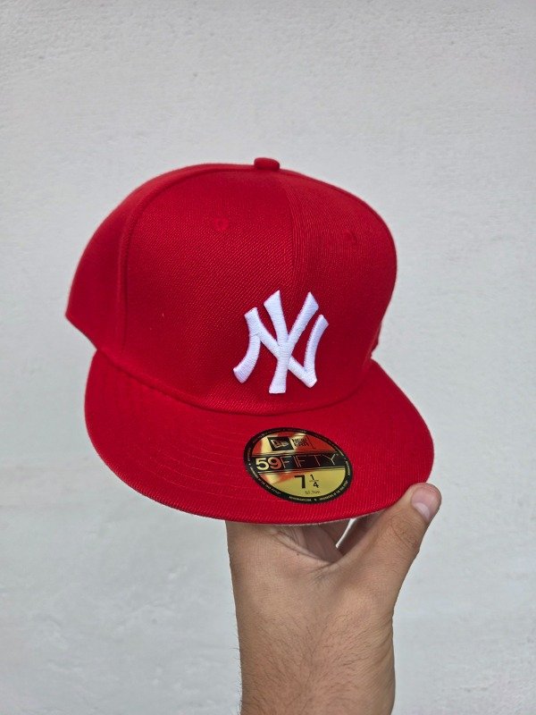 New york yankees red genuine new era 59fifty talla 7 1/4 — imagen 4