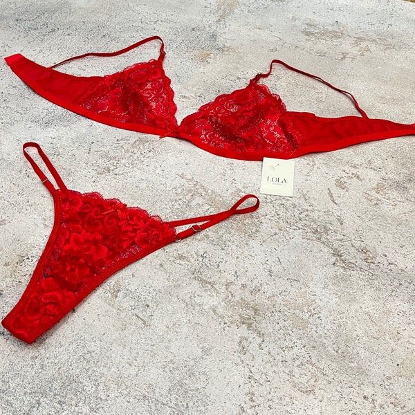 Producto - Conjunto Puntilla y microfibra Rojo