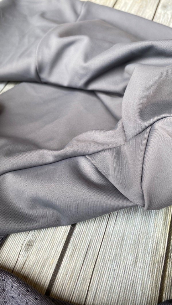 Calza extra larga dryfit con parte superior en lycra liviana — imagen 3