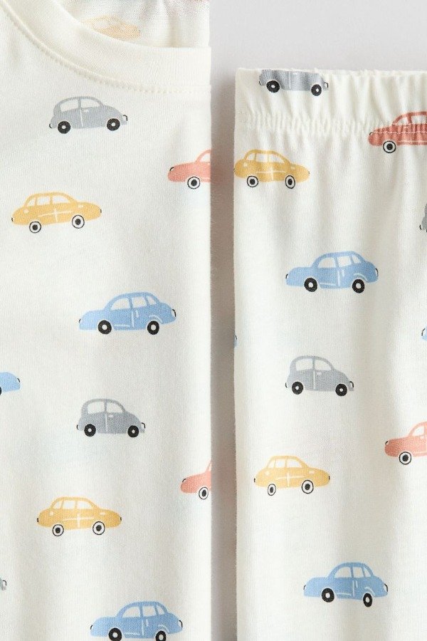 Producto - Pijama HyM autos blanco - 1
