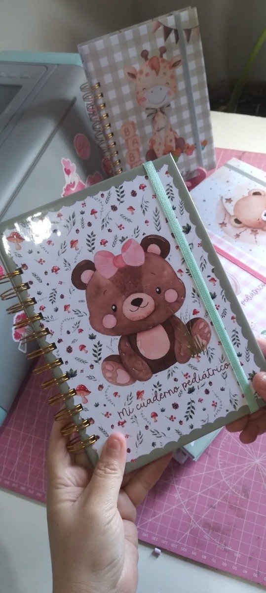 Producto - Osita con moño - cuaderno pediátrico - 0