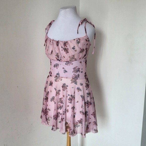 Producto - Vestido floreado Rosa con transparencia en la cintura S/M