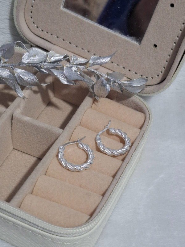 Producto - Aros plateados