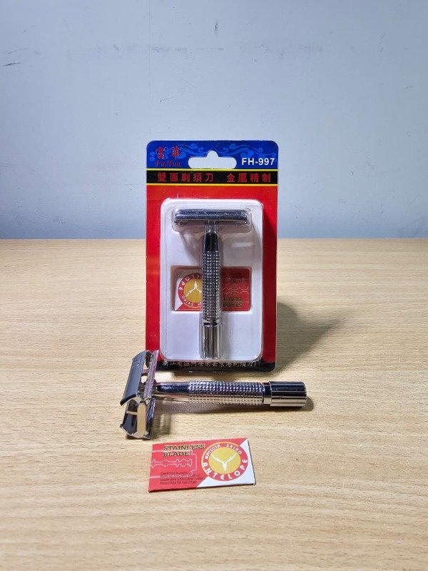 Producto - Maquina de Afeitar FH-997