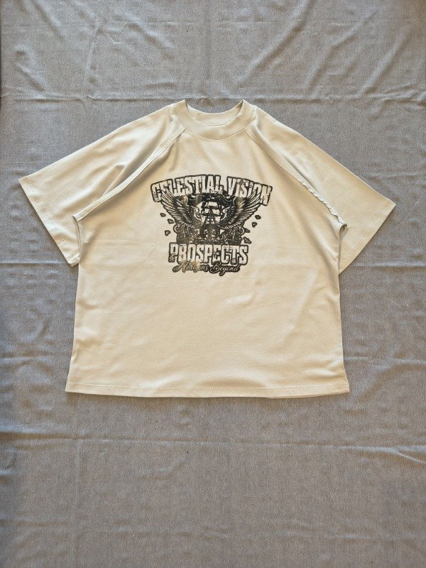 Producto - Remera Boxy "Celestial"