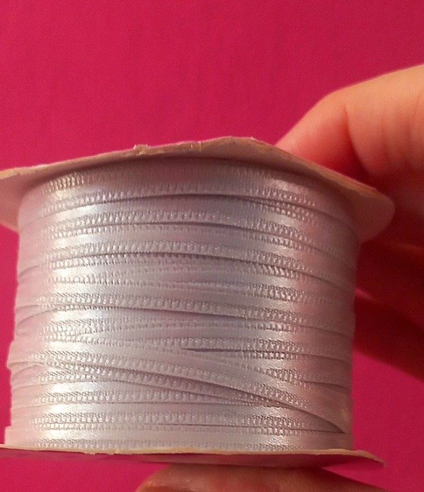 Producto - REMANENTE CINTA DE RASO NÚMERO 0 COLOR GRIS PERLA X 50 METROS