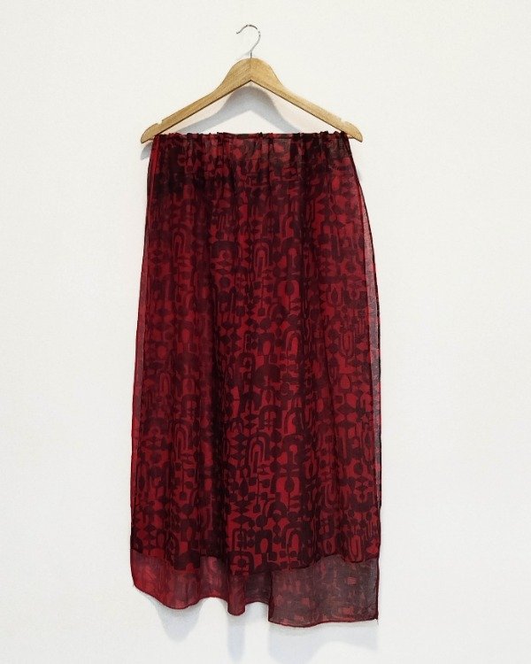 Producto - Pañuelo Mega -rojo estampa Alegría en negro-