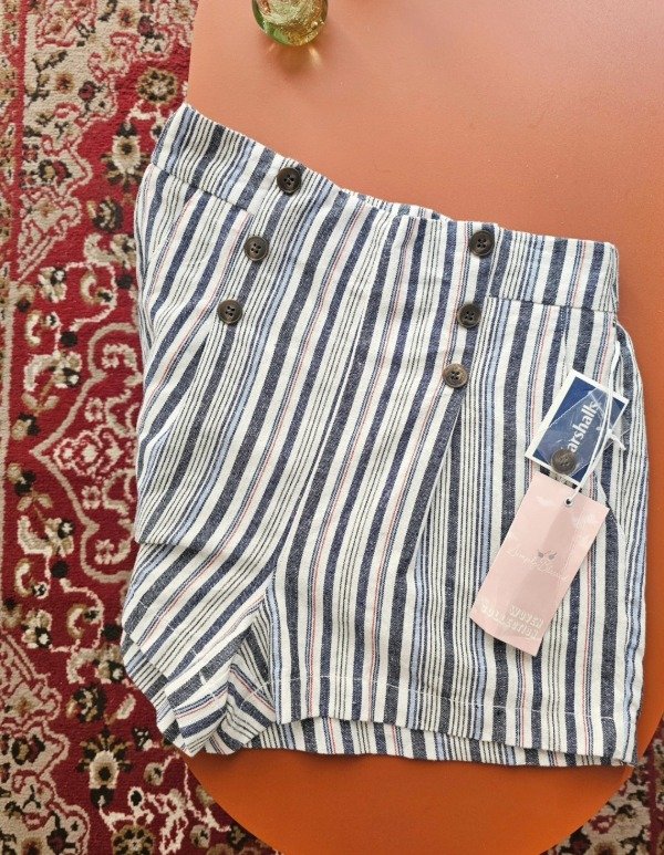 Producto - Short Rayas S nuevo