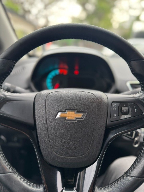 Producto - Chevrolet Onix 1.4 LTZ MT 2017 - 8