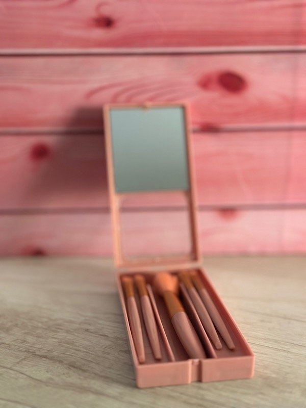 Producto - BROCHAS CON ESPEJO