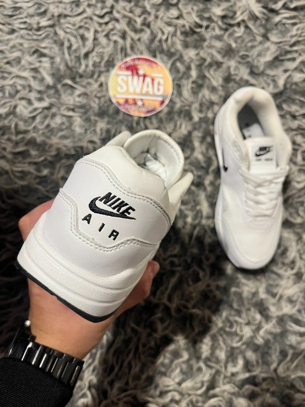 Producto - AIR MAX JEWELL BLACK AND WHITE - 2