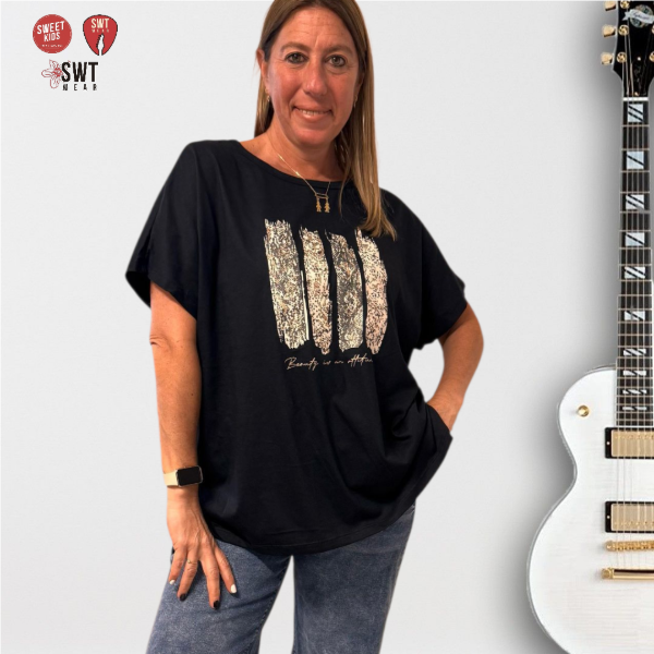 Producto - Remerón Beauty is an Attitude Print Cuelll Redondo Algodón Oversized ANG