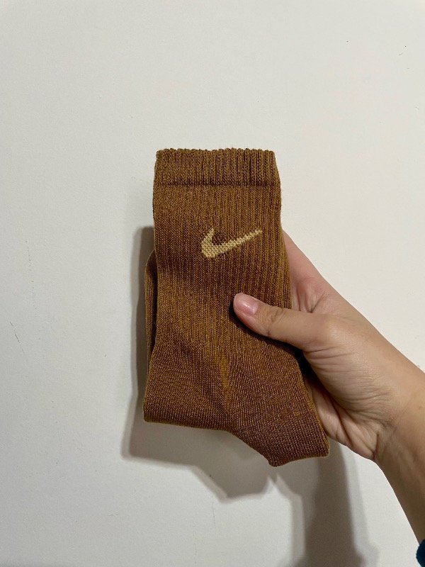 Tenis adulto Nike tostado