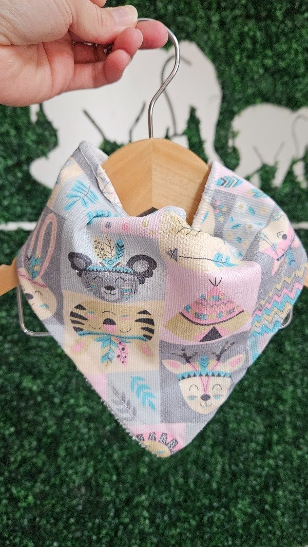 Producto - Bandana CARPA ROSA