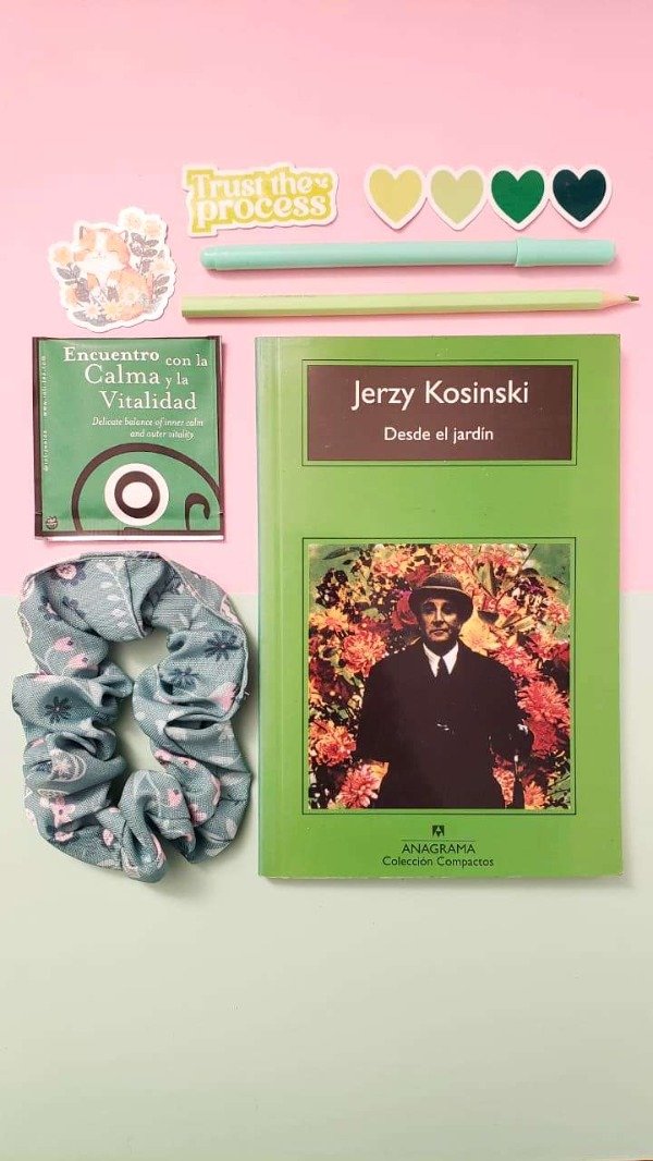 Producto - Desde el Jardín - Jerzy Kosinski (libro + accesorios)