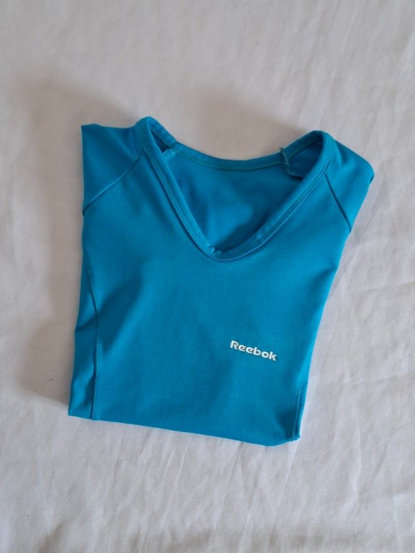 Producto - Remera reebok
