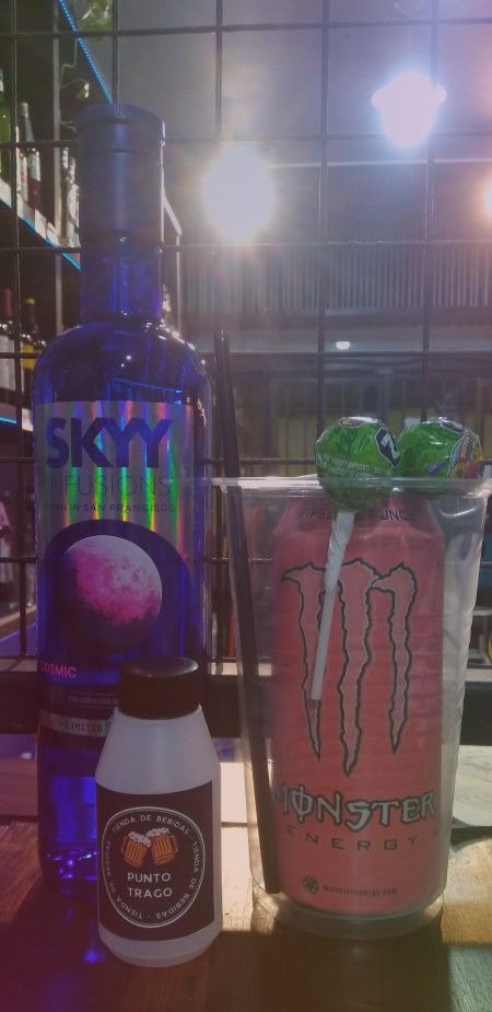 Producto - Combo trago Cosmic 1l