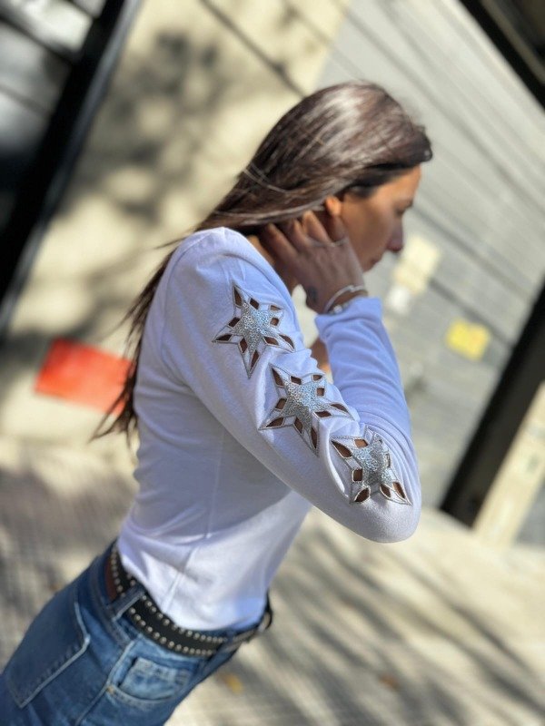 Producto - Remera Infinite Stars