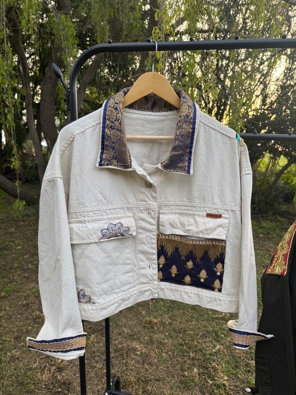 Producto - Campera cruda con galones !