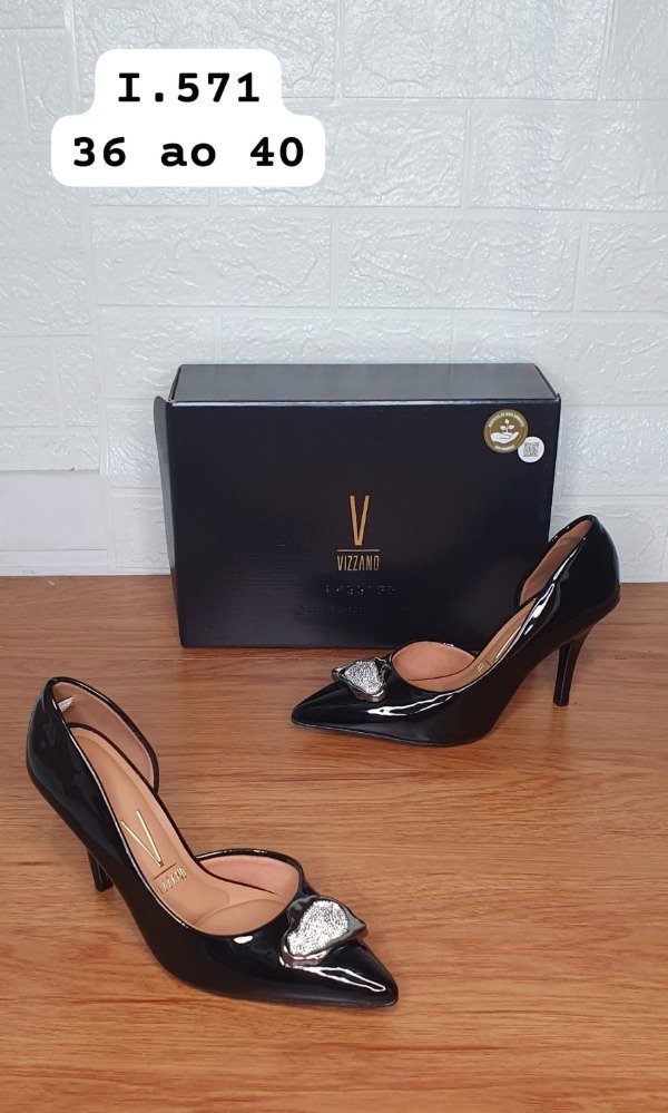 Producto - Stilettos vizzano negros charol - Lara