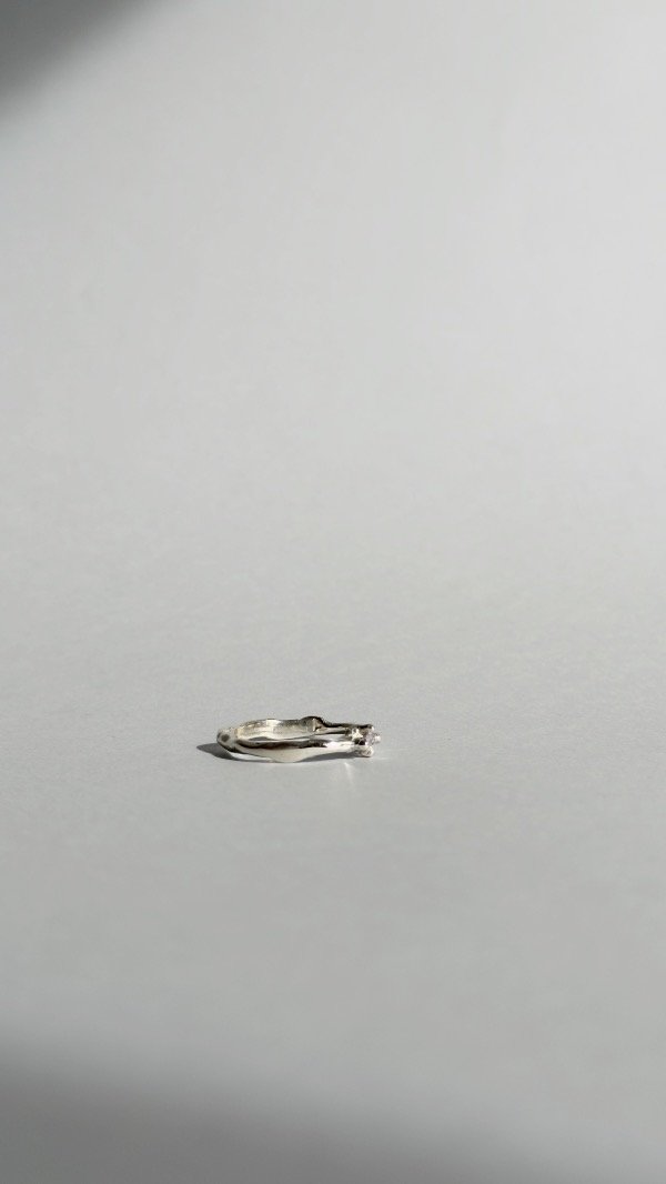 Producto - Anillo fino plata con piedra cubic - 2