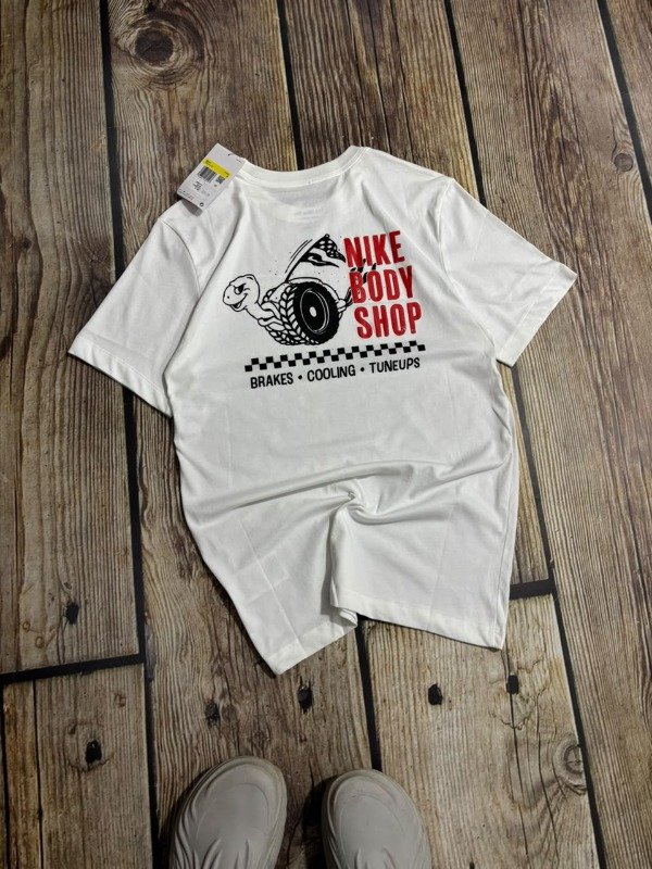Producto - NIKE SNAIL RACING TEE - 4