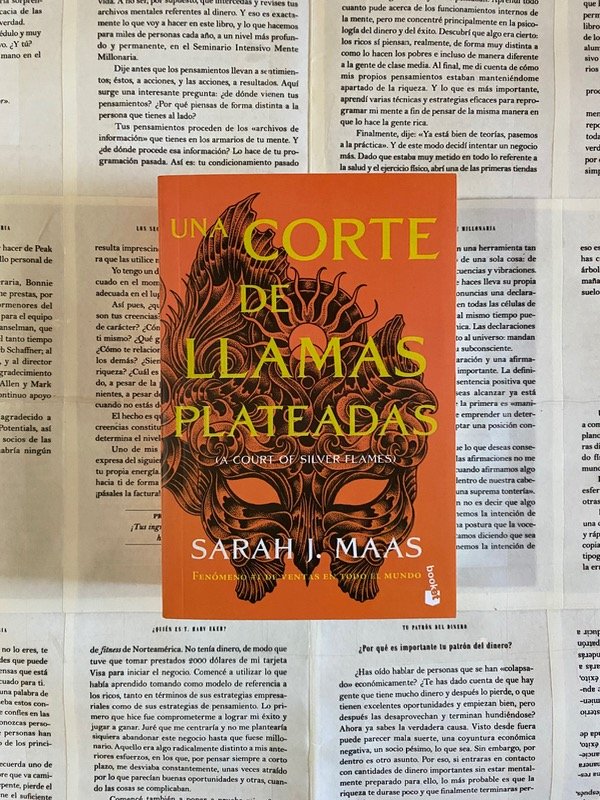Producto - Una corte de llamas plateadas - Acotar 5 - Pocket
