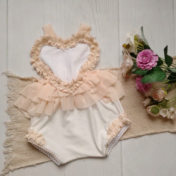 Producto - Body corazón bl/salmón 12-18m