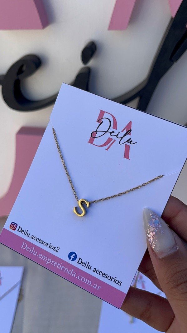 Producto - Collar inicial S dorado