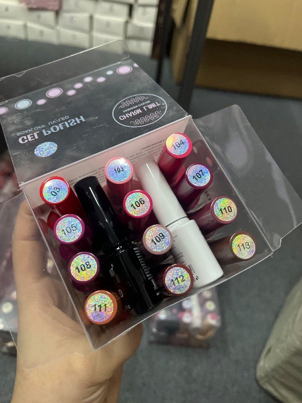 Producto - Caja de esmaltes letra G 12 colores y 1 blanco 1 negro