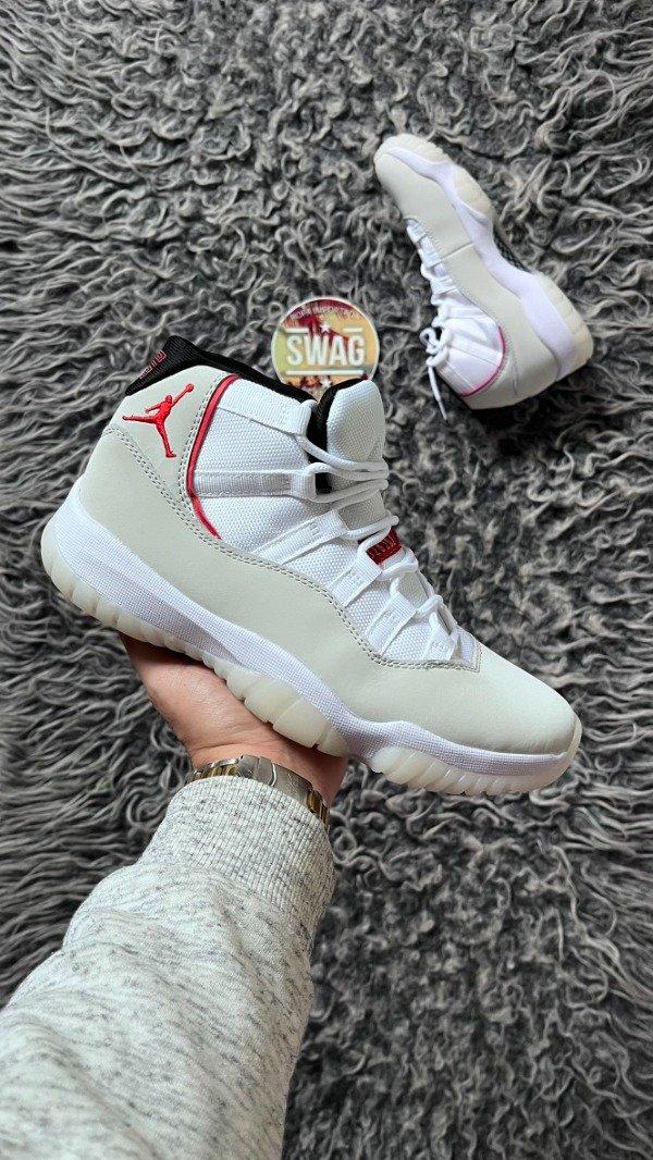 Producto - JORDAN RETRO 11 PLATINUM TINT