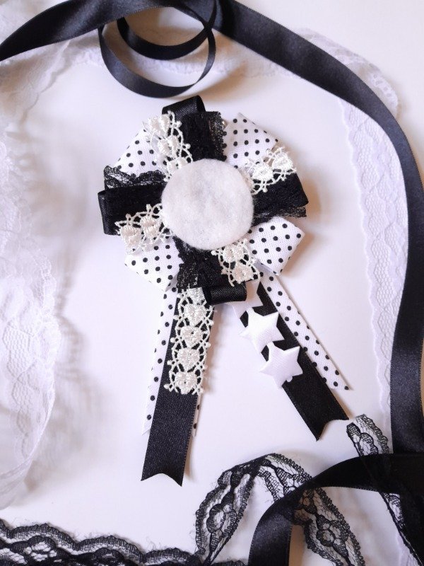 Producto - Pin y Llavero Rossette Negro + Pin personalizado