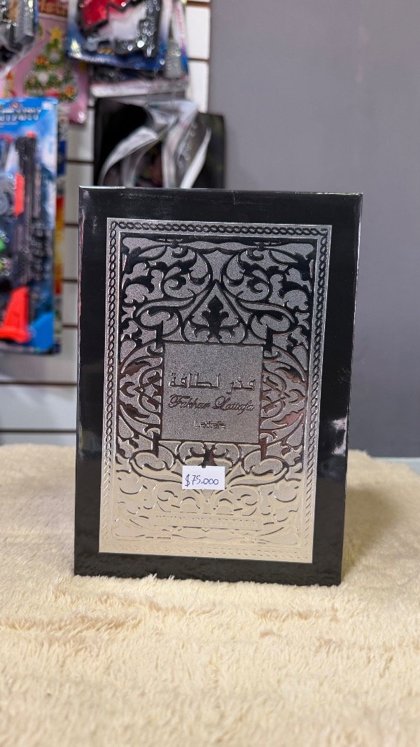 Producto - LATTAFA FHAKAR EAU DE PARFUM