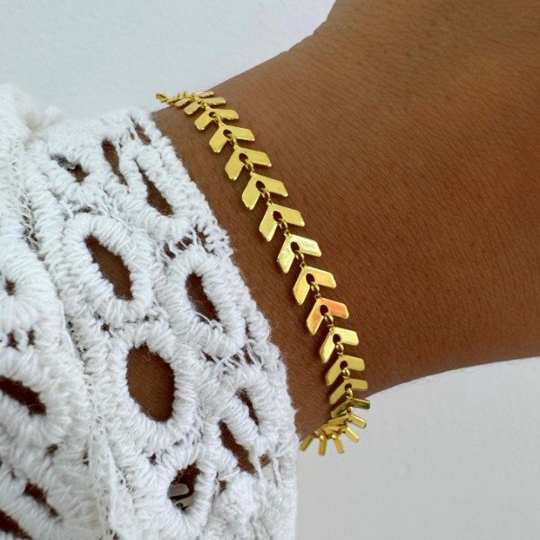 Producto - PULSERA DORADA ESPIGA LISA