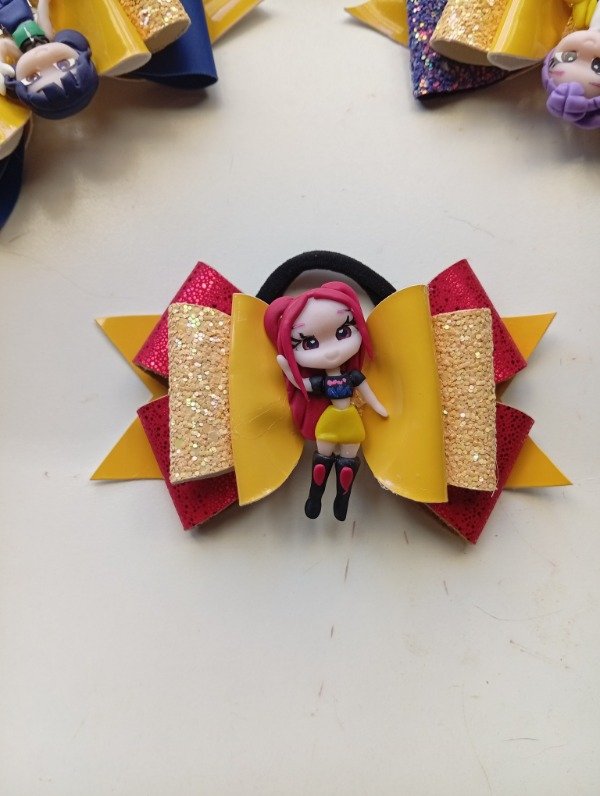 Producto - Guerreras Kpop, Mira Roja