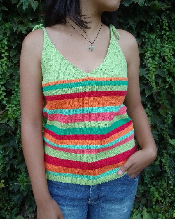 Producto - Musculosa corte clásico / Sui Generis (Talle L)