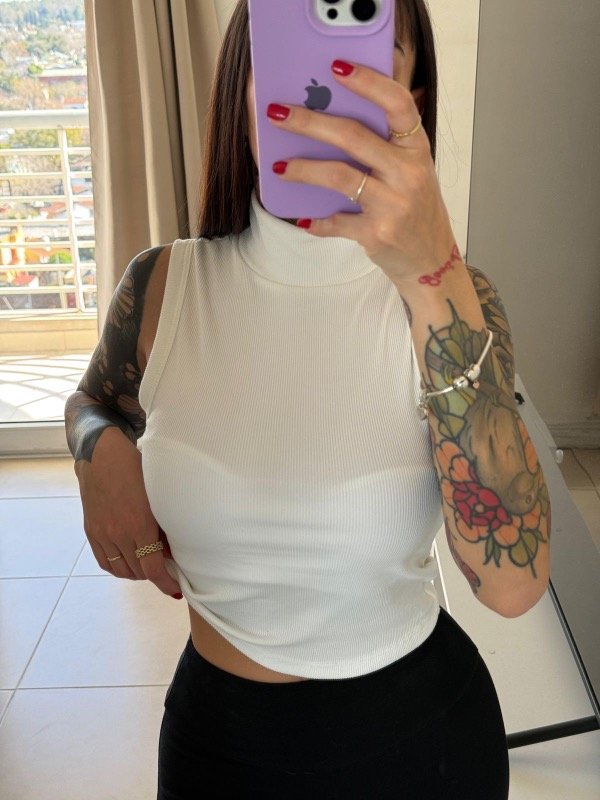 Producto - Musculosa Dora