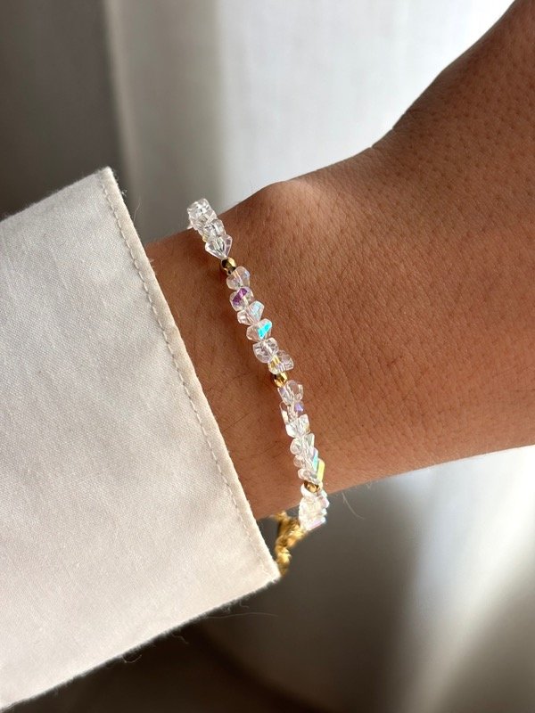 Producto - Pulsera dorada cristal tornasol