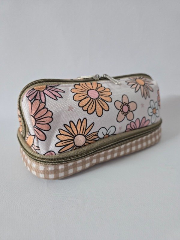 Producto - Cartuchera Donatella Flores Naranja Fondo Nude