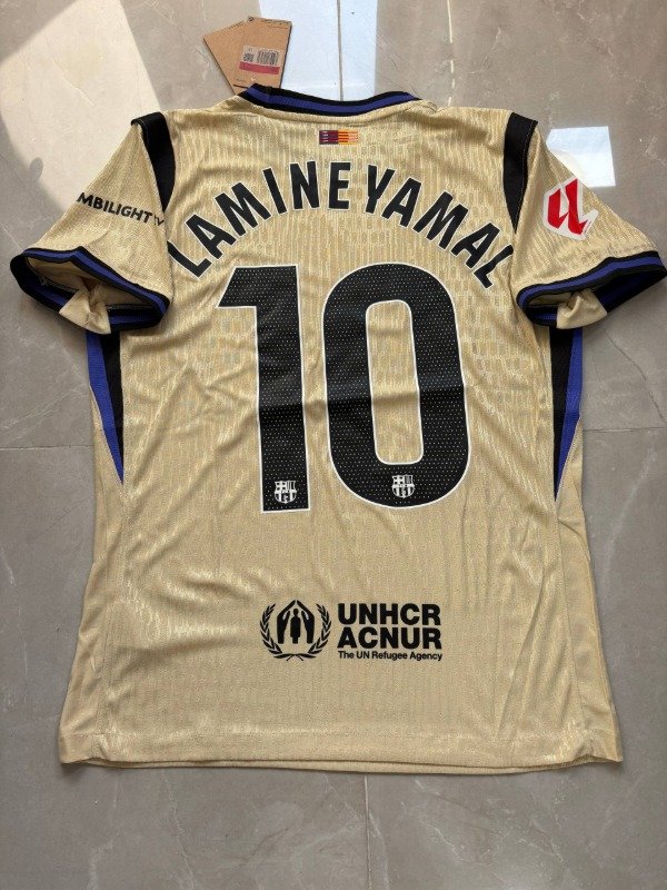 Producto - FC Barcelona visitante 25/26 Version Jugador - 10 Lamine Yamal