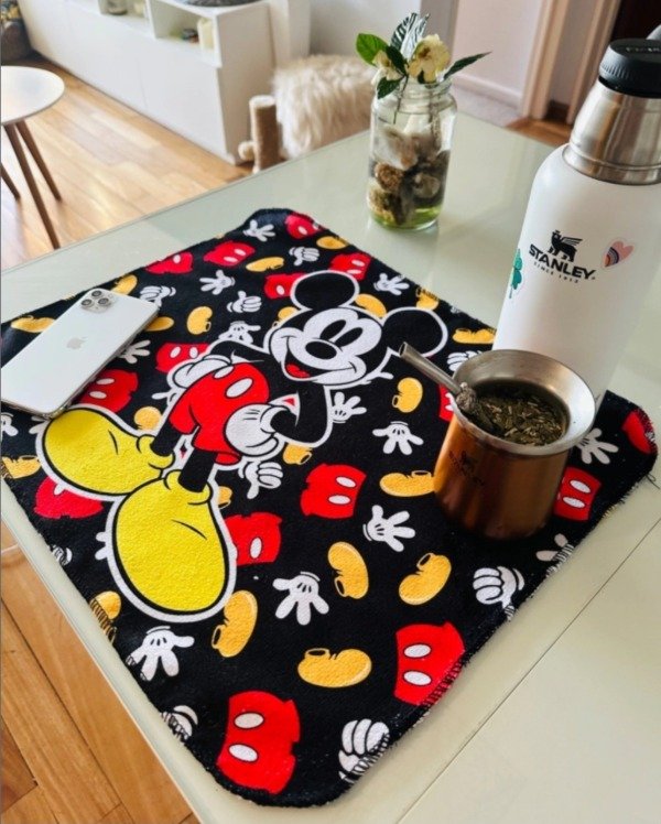 Producto - Individual / mini toalla Mickey