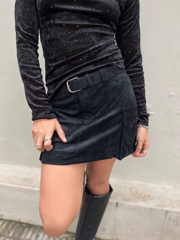 Producto - Skort gamuzado negro