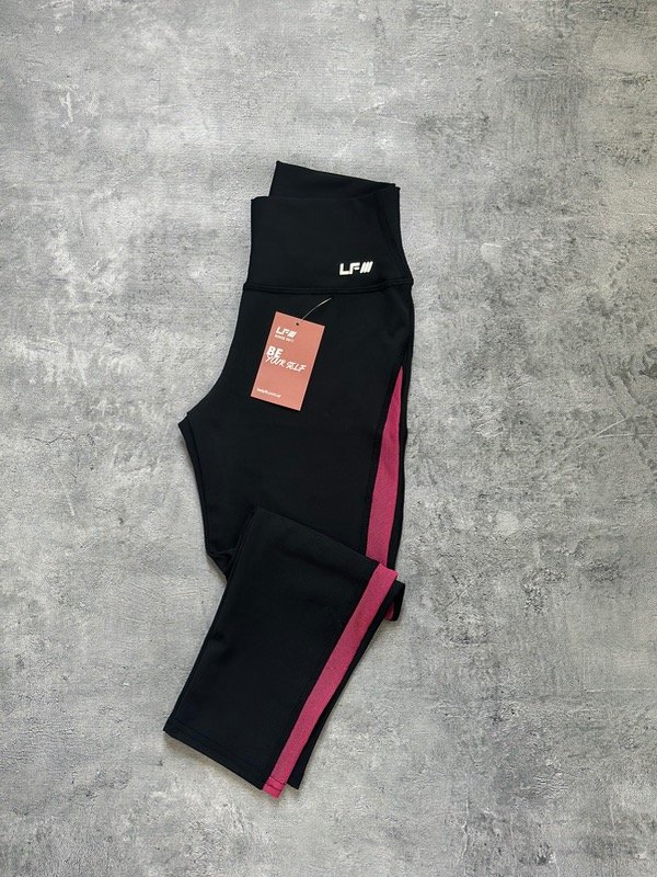Producto - Calza 3/4 Out Negro/Fucsia