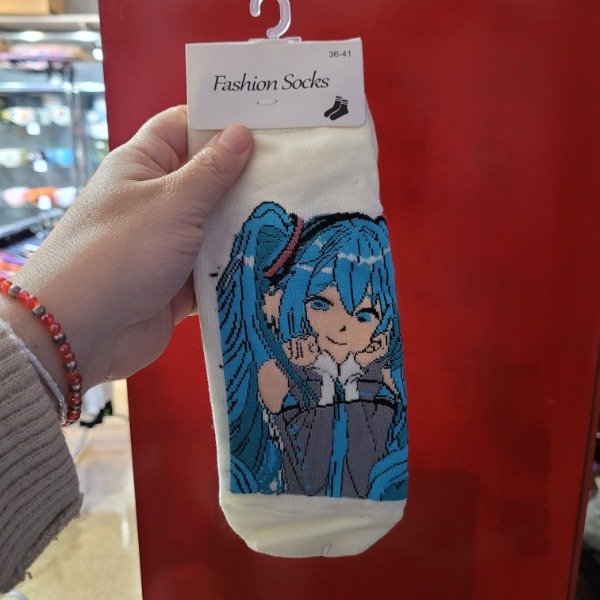 Producto - SOQUETE ADULTO HATSUNE MIKU CREMA
