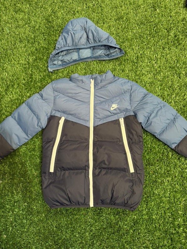 Producto - Puffer Niño NK