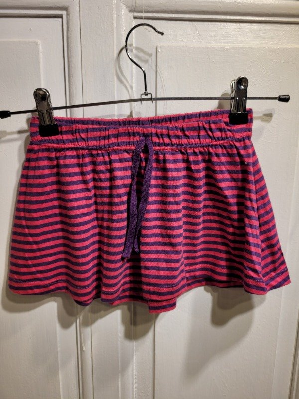 Producto - Falda GIMOS rayada Talle 8 años - PRECIO: 7X