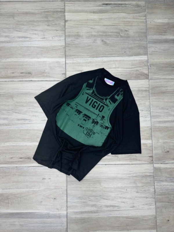 Producto - Remera oversize Chaleco v2