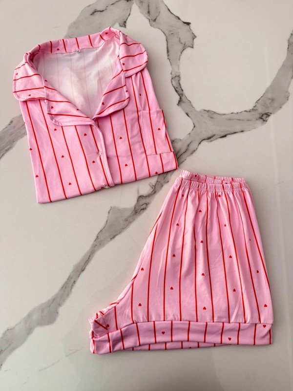 Producto - Camisero rayado con corazones