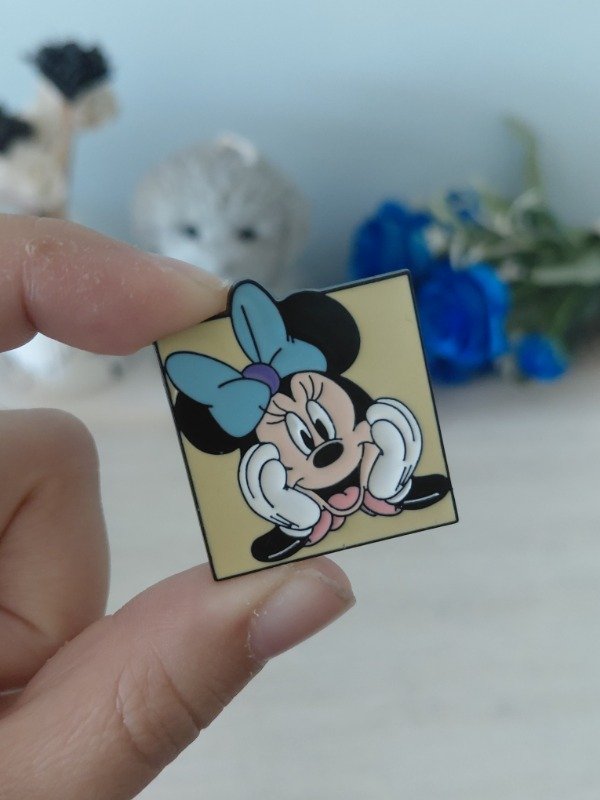 Producto - Pin metalizado - Minnie #1050